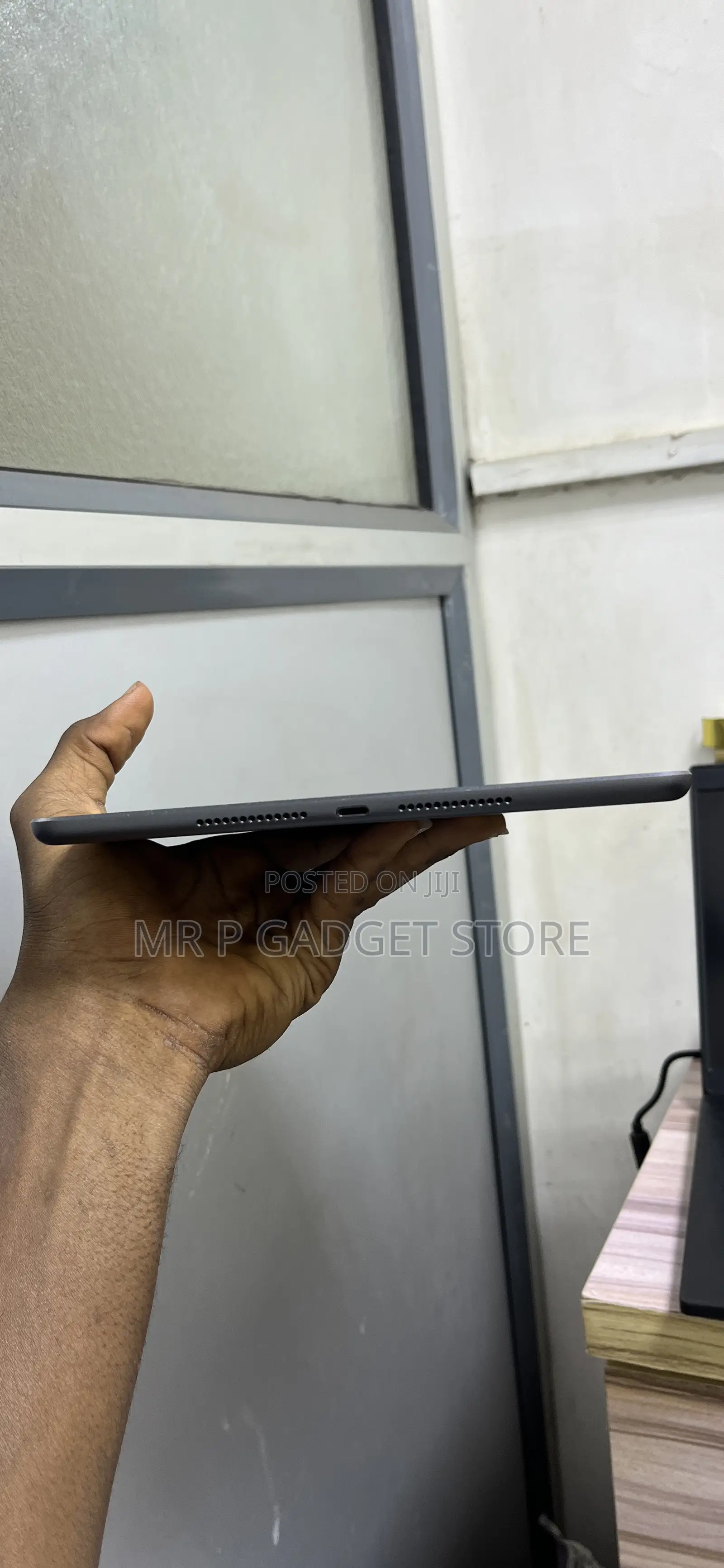 Apple iPad 10.2 (2021) 256 GB Gray