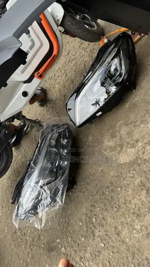 Headlights/Full Lights for CLS W218/219 2020/22 Model