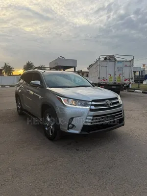 Toyota Highlander Limited Platinum 4x4 V6 (3.5L 6cyl 8A) 2018 Silver