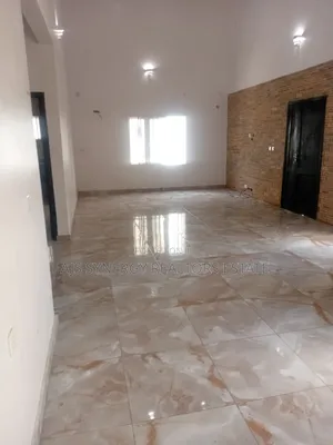 4bdrm Townhouse / Terrace in Osapa london for rent