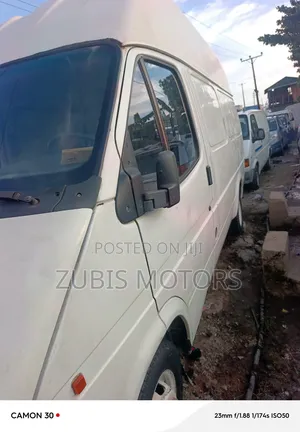 Ford Transit 2000 White