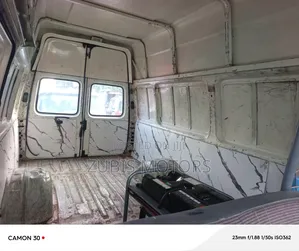 Ford Transit 2000 White