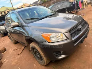 Toyota RAV4 2.5 Limited 2010 Gray