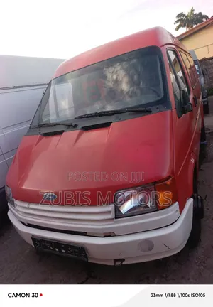 Ford Transit 2005 Red
