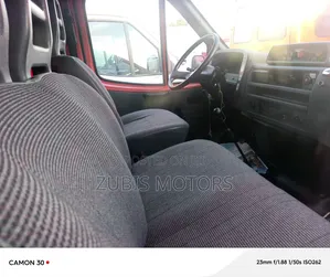 Ford Transit 2005 Red