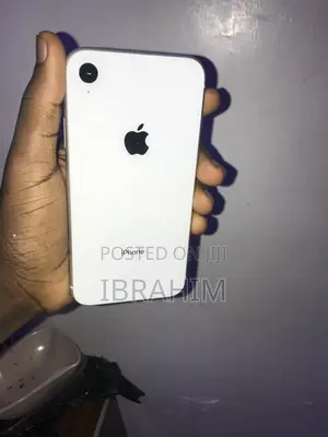 Apple iPhone XR 64 GB White