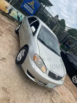 Toyota Corolla 2004 Silver