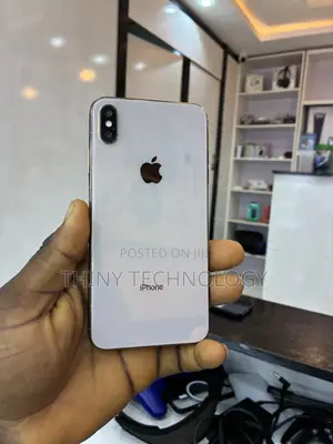 Apple iPhone XS Max 64 GB Gold