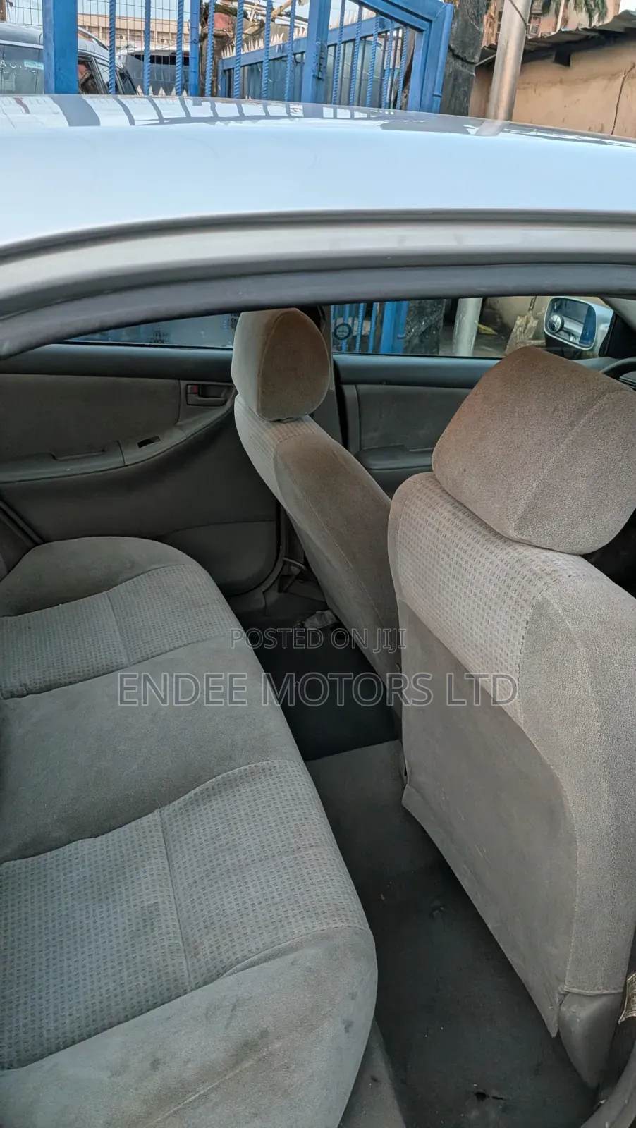 Toyota Corolla LE 2005 Silver