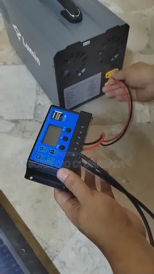 Lumin 500W Portable Power Station (512Wh LiFePO4) + 235W Solar Panel