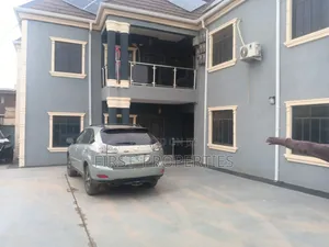 2bdrm Block of Flats in Ashipa Estate Just A for rent