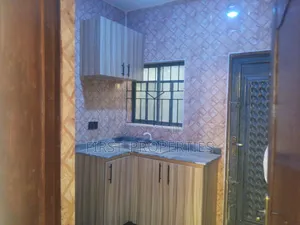 2bdrm Block of Flats in Ashipa Estate Just A for rent