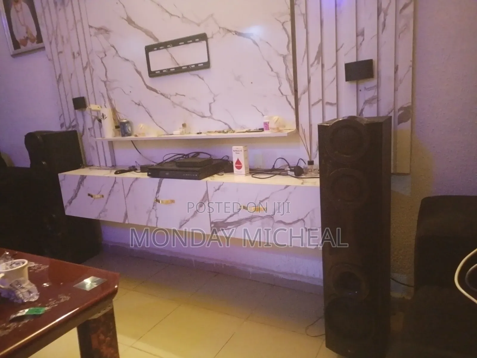 1000 Watts Home Theater