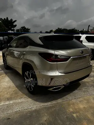 Lexus RX 350 AWD 2017 Gold