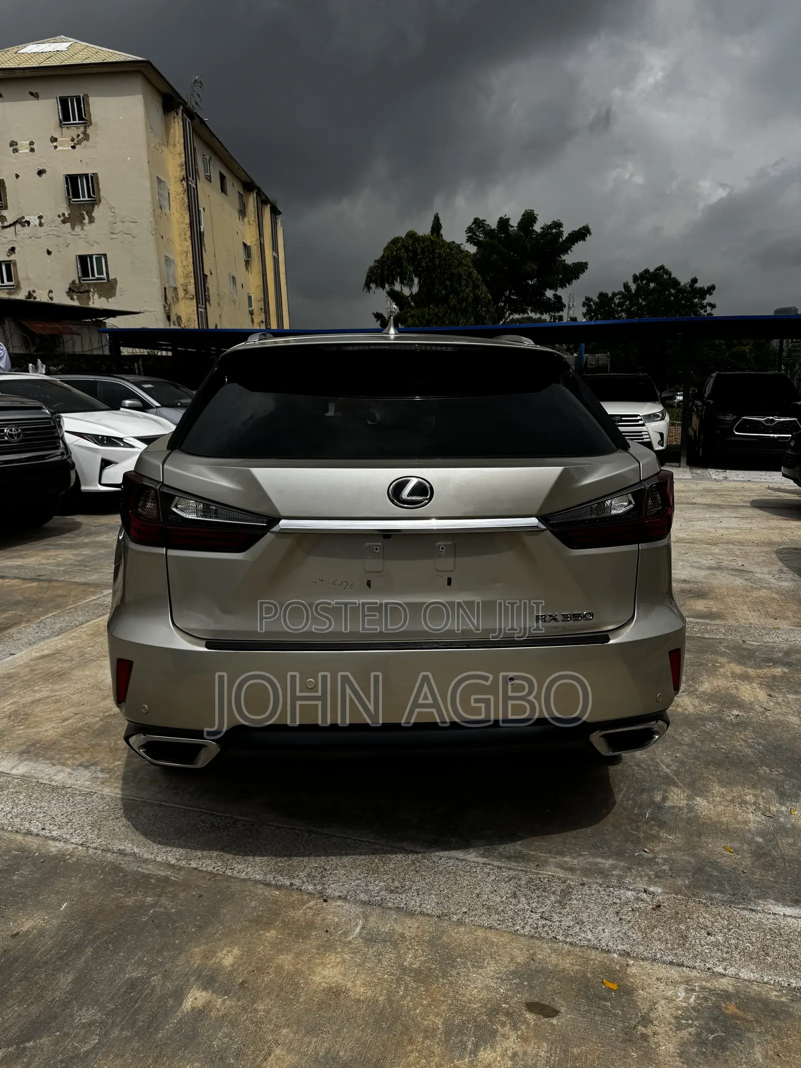 Lexus RX 350 AWD 2017 Gold
