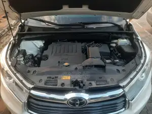 Toyota Highlander 2015 White