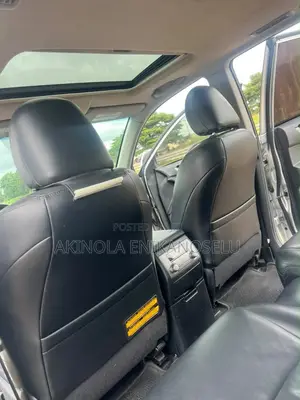 Toyota Highlander SE 2010 Silver