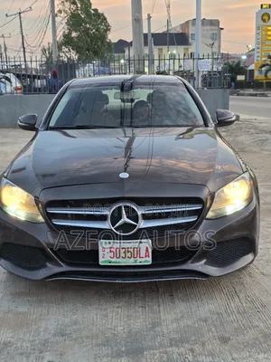 Mercedes-Benz C300 Luxury 4Matic Sedan AWD (2.0L 4cyl 7A) 2016 Maroon