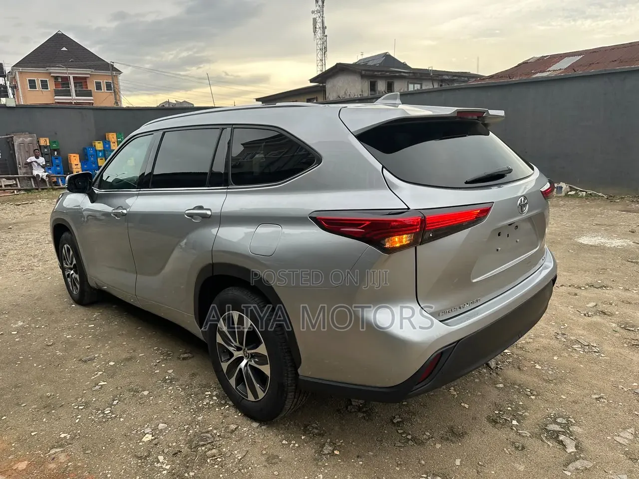 Toyota Highlander XLE 2021 Silver