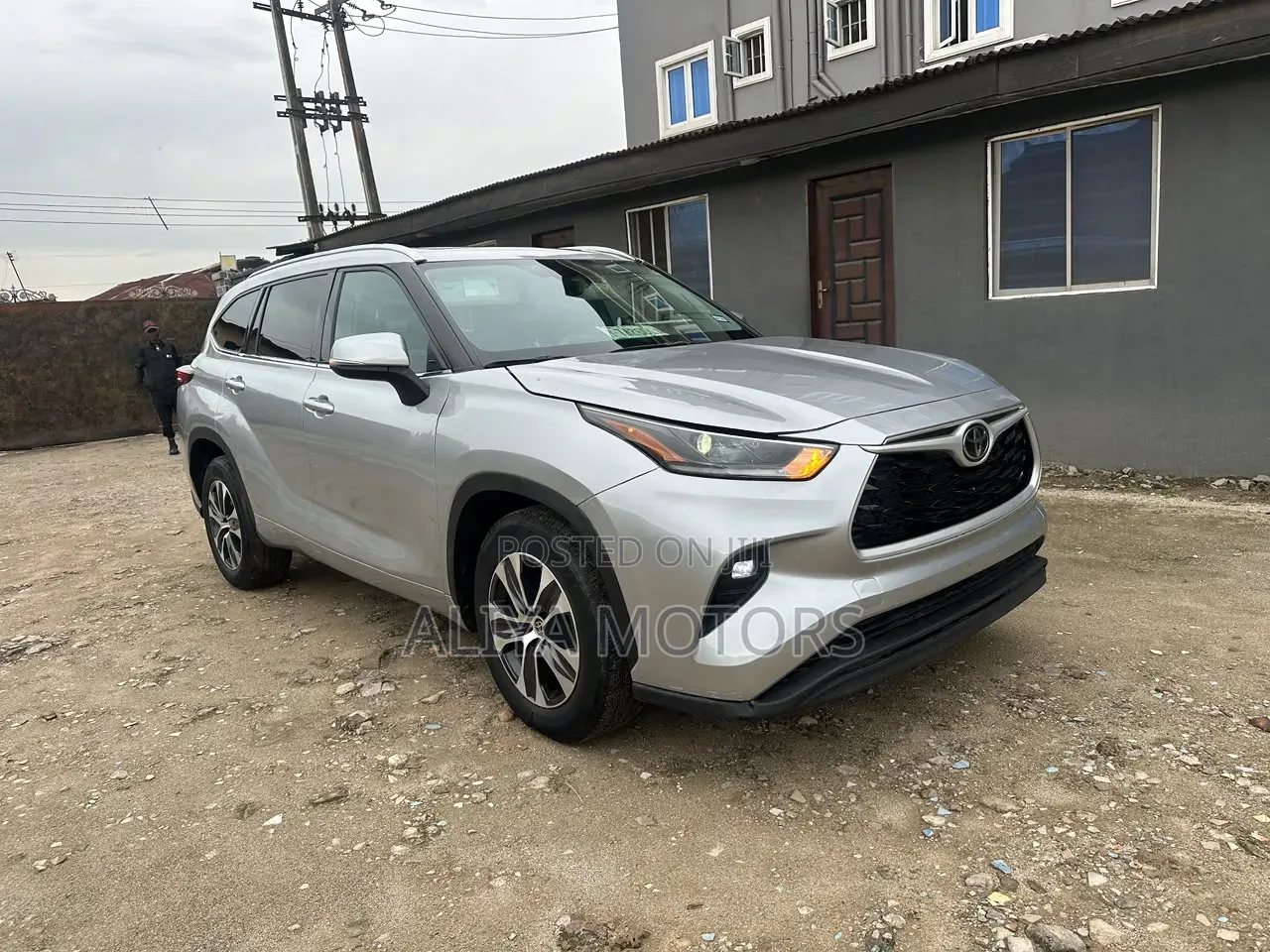 Toyota Highlander XLE 2021 Silver