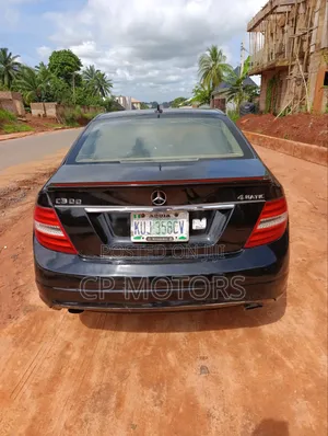 Mercedes-Benz C300 Sport 4Matic Sedan AWD (3.0L 6cyl 7A) 2012 Black