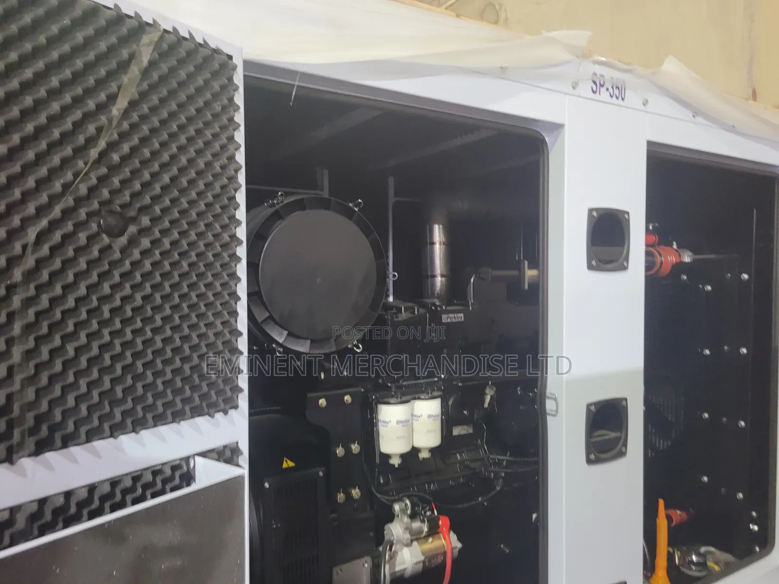 Enclosed Soundproof Perkins 350kva Generator