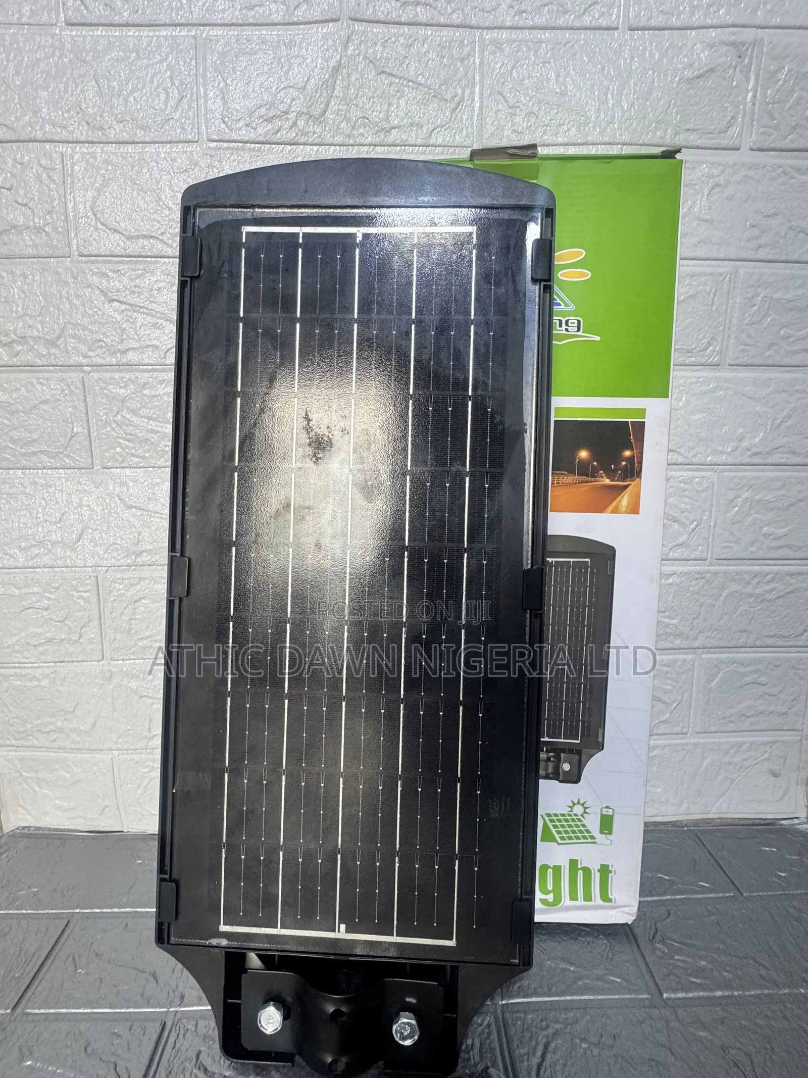 200 Watts Solar Street Light