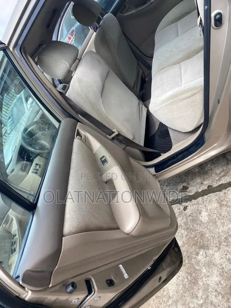 Toyota Corolla 2007 Gold