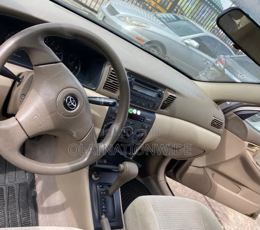 Toyota Corolla 2007 Gold
