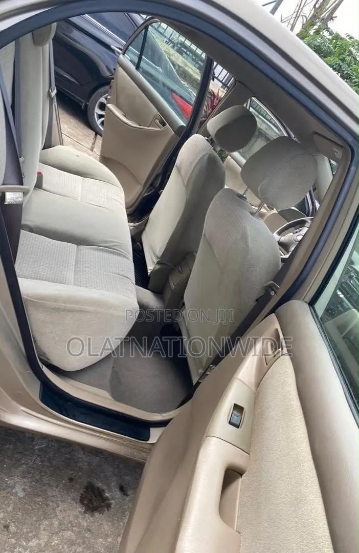 Toyota Corolla 2007 Gold