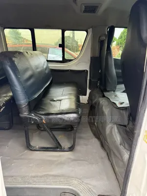 Toyota HiAce 2014 White