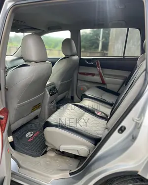 Toyota Highlander 2009 Silver