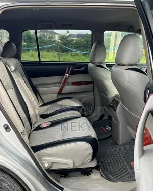 Toyota Highlander 2009 Silver