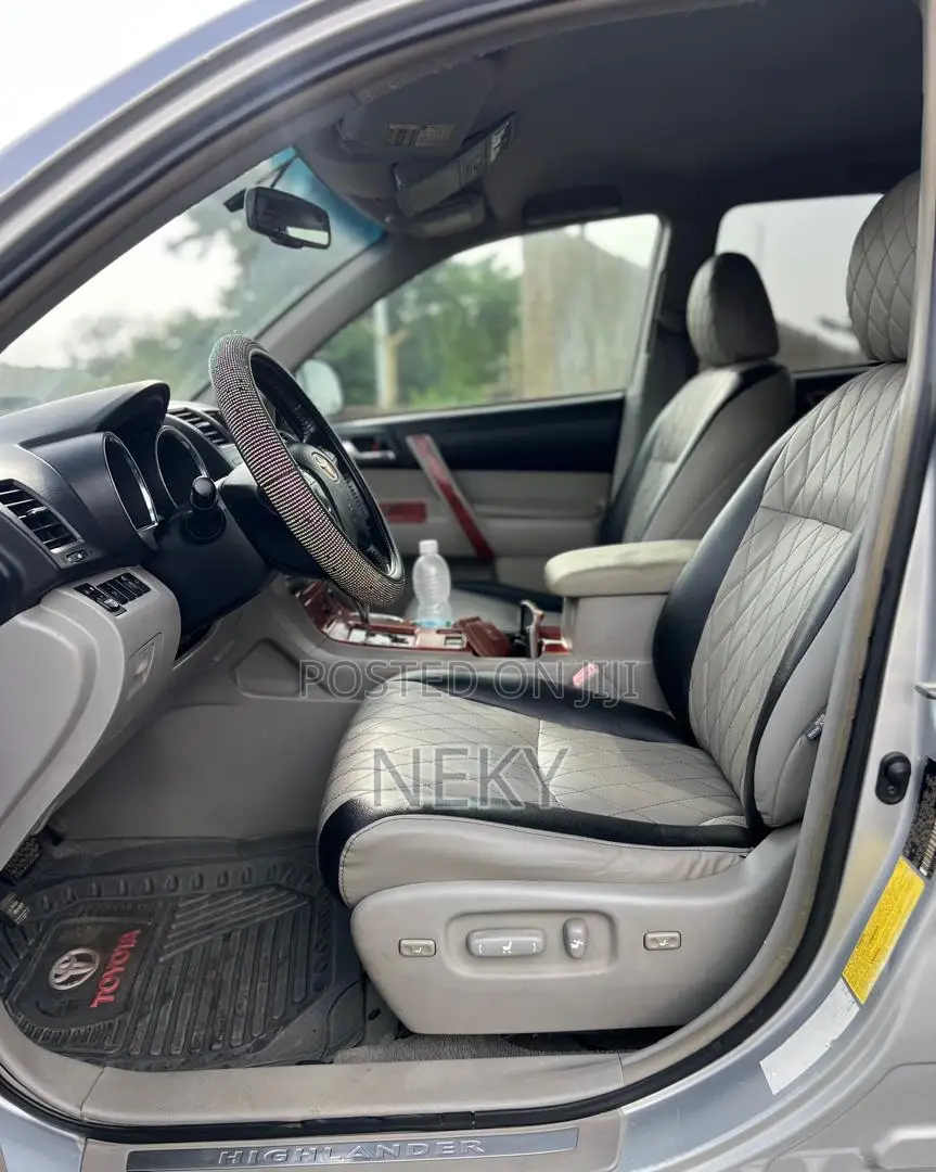 Toyota Highlander 2009 Silver