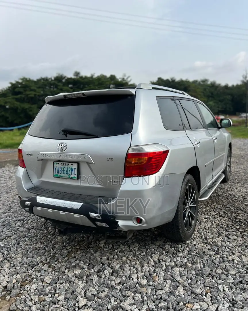Toyota Highlander 2009 Silver