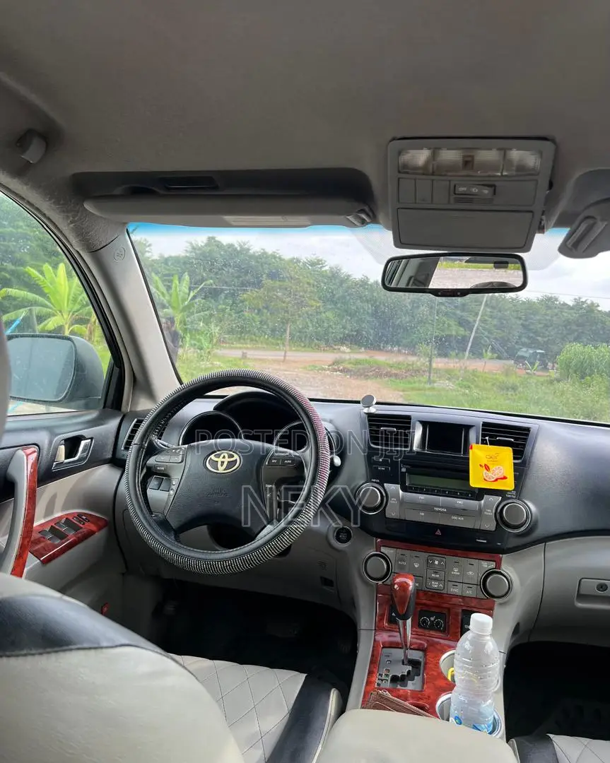 Toyota Highlander 2009 Silver