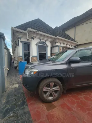 Furnished 3bdrm Bungalow in Ayobo for sale
