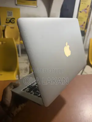 Laptop Apple MacBook Pro 2015 8GB Intel Core i5 SSD 256GB