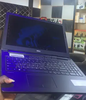 Laptop Dell Latitude 15 3570 4GB Intel Core i5 eMMC 256GB