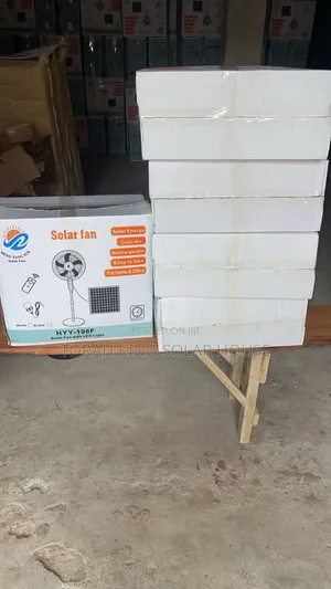 Heng Yang Yue Solar Fan With Remote & Bulb