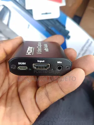 Capture Card With Loop Out