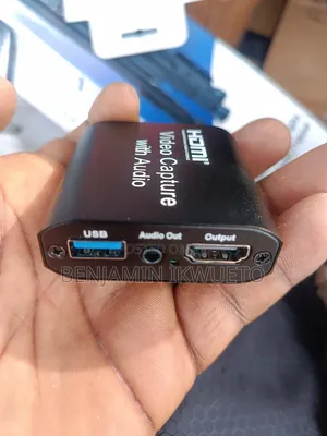Capture Card With Loop Out