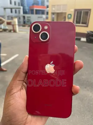 Apple iPhone 13 128 GB Red