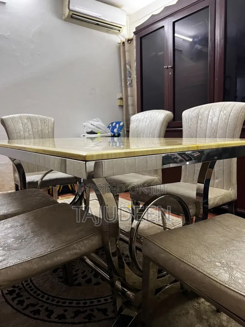 Dinning Set With 6 Chairs