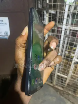 Infinix Smart 10 64 GB Graphite