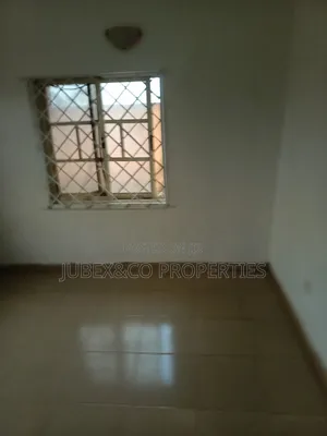 2bdrm Apartment in Sona Brewery Sango for rent