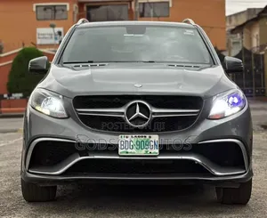 Mercedes-Benz GLE-Class 2016 Gray