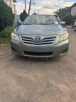 Toyota Camry 2010 Green