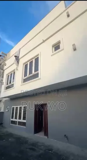 5bdrm Duplex in Orchard Estate, Ologolo for sale