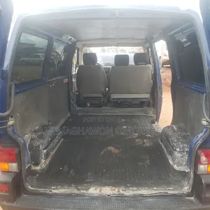 Volkswagen Transporter 2004 Blue